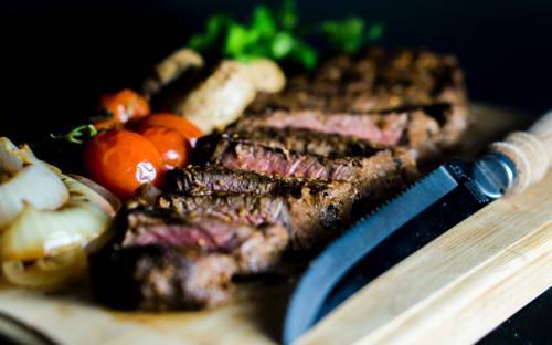 Das Fleisch im Butcher’s American Steakhouse ist seinen Preis wert / ©Unsplash