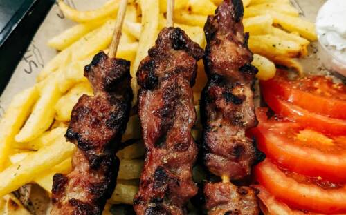 Souvlaki vom Grill / ©unsplash/Markus Winkler