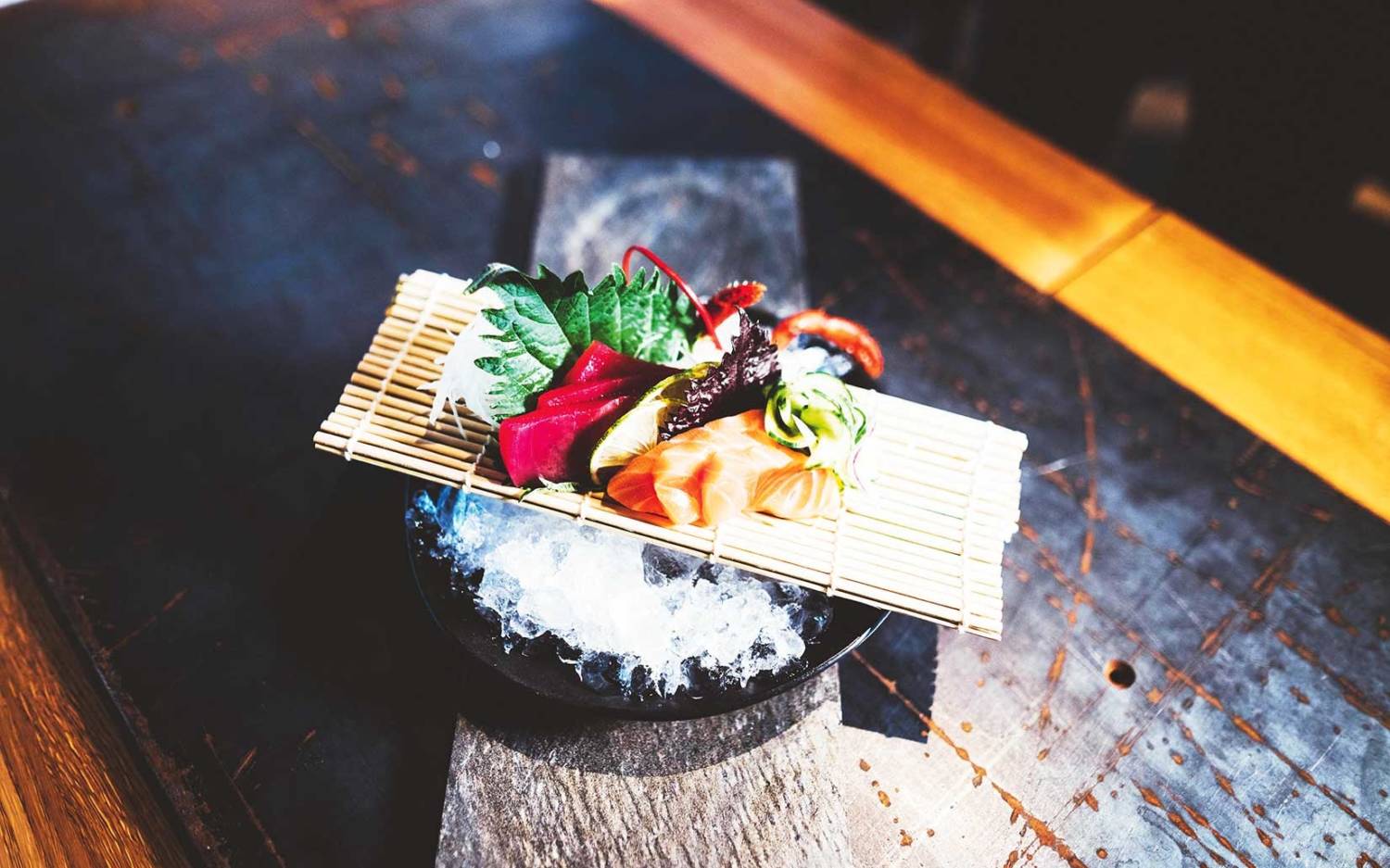 Sushi, Sashimi, Robata, Burger Japanese Style und jede Menge Schampus gibt’s im Szene-Restaurant Henssler Go / ©Valentin Ammon
