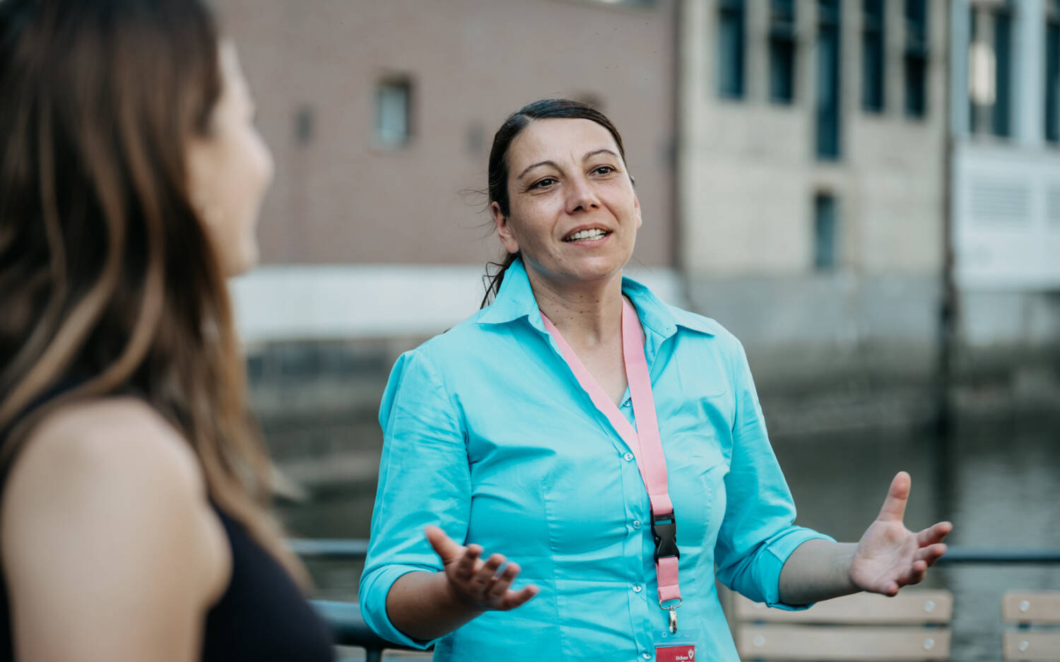 Antje Grimm packt bei den Touren spannende Geheimnisse über Hamburg aus  / ©Dahlina Sophie Kock