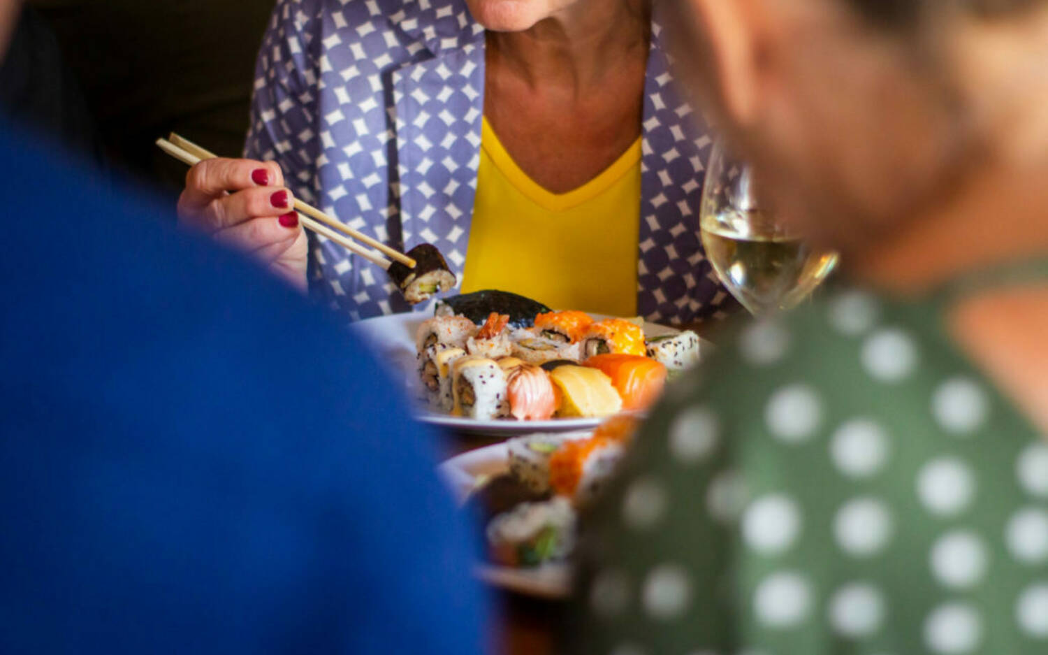 Das Fischereihafen Restaurant bietet Fisch in bester Qualität / ©unsplash/Louis Hansel