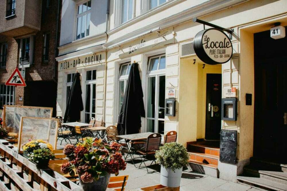 Das Il Locale bietet Plätze in der Sonne an /©Johanna Zobel