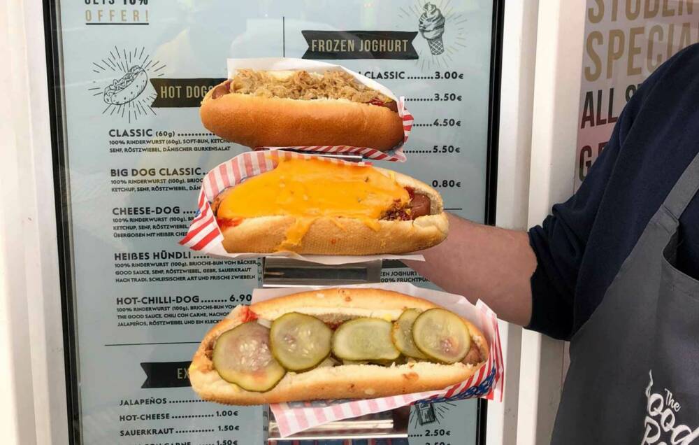 Die Hotdogs der Good Boys sind mit unterschiedlichen Toppings bestückt / ©The Good Boys