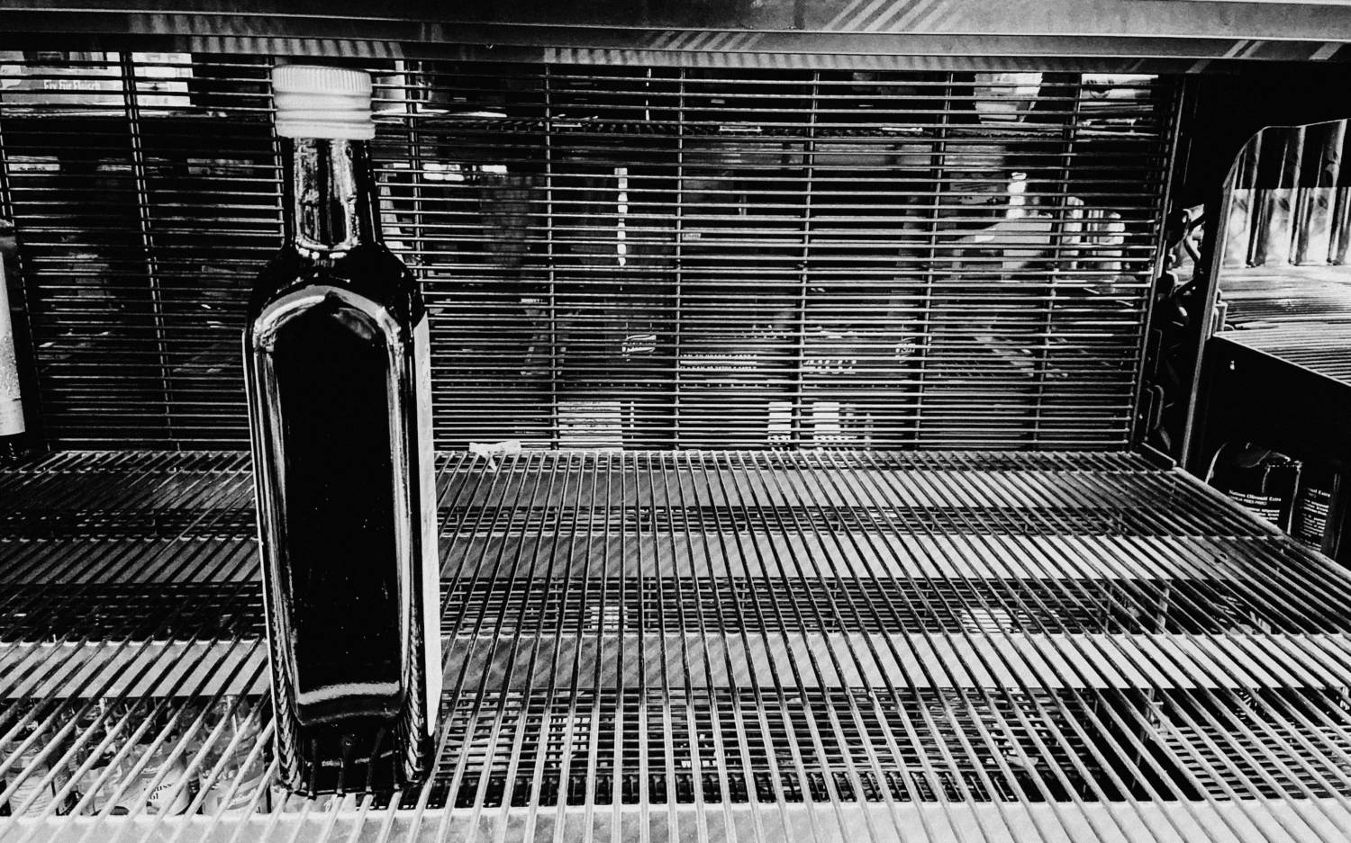 Eine der letzten Ölflaschen im Supermarkt / ©Johanna Zobel