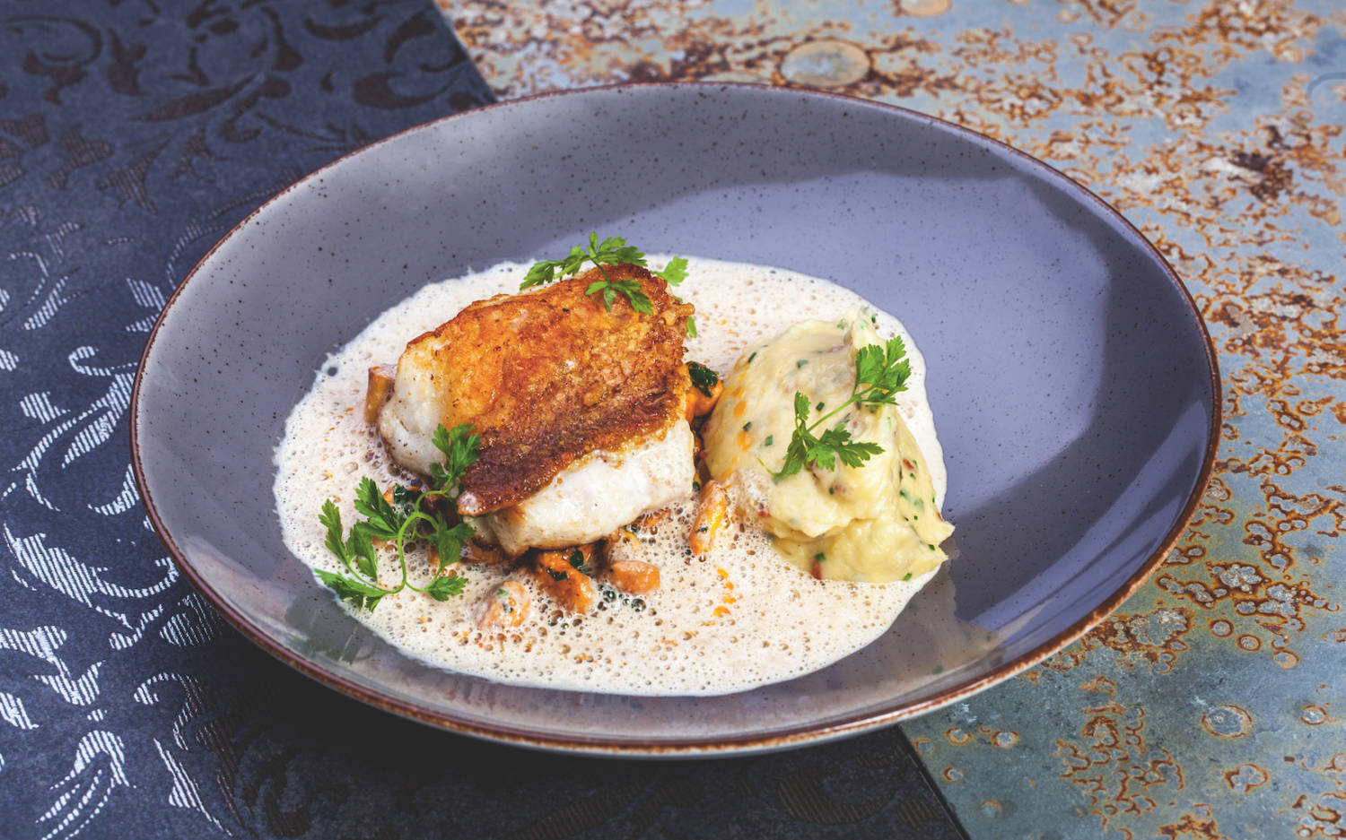Im Restaurant Rive in Altona können Gäste besonders gut Fisch essen / ©David Strüning