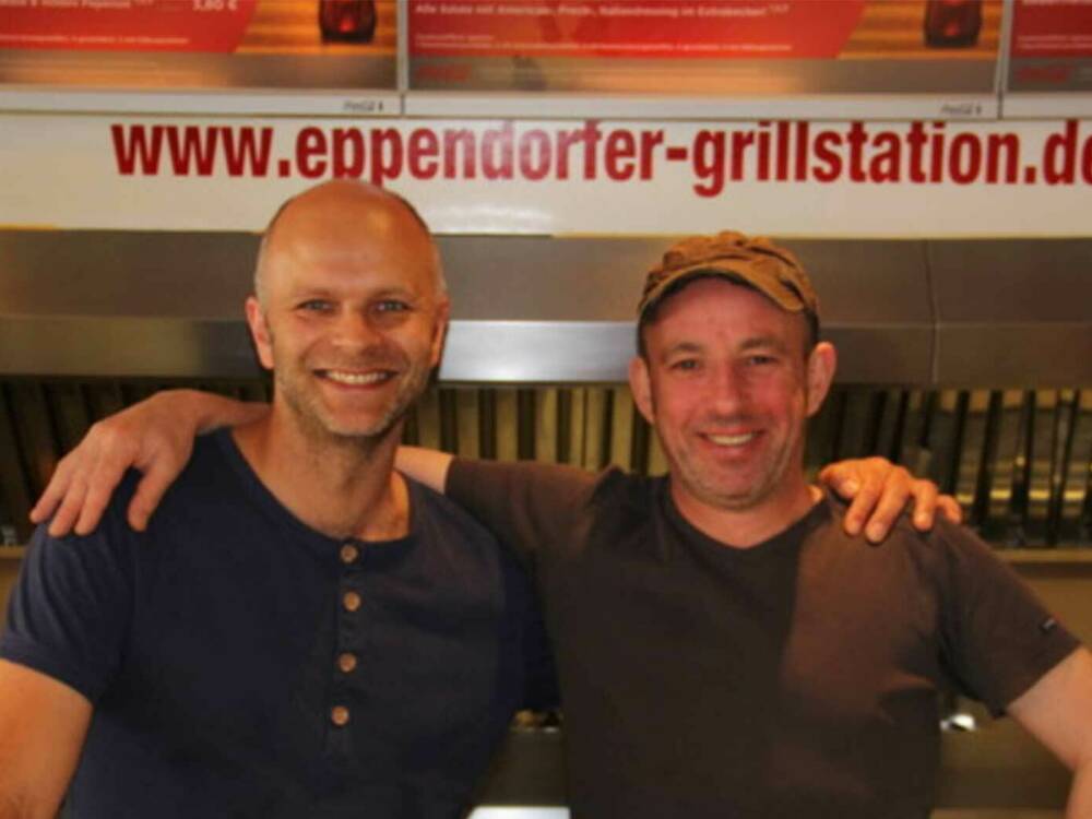 Oliver Kammerer (l.) von der Eppendorfer Grill-Station / ©Eppendorfer Grillstation