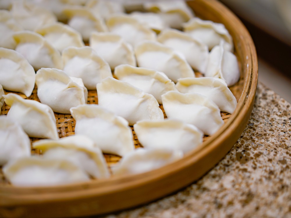 Servieren Dumplings und Co: BATU Noodle Society / ©Unsplash/Alex Hu