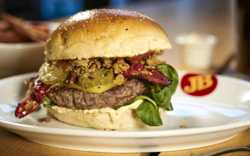 Burger Liebhaber kommen im Jim Block ganz auf ihre Kosten / ©Marc Sill