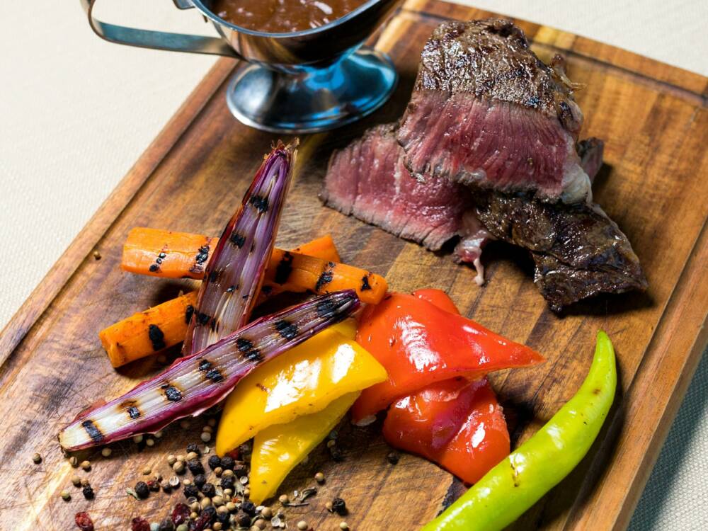 Hochwertige Straks im Block House in Volksdorf /  ©Unsplash /Farhad Ibrahimzade