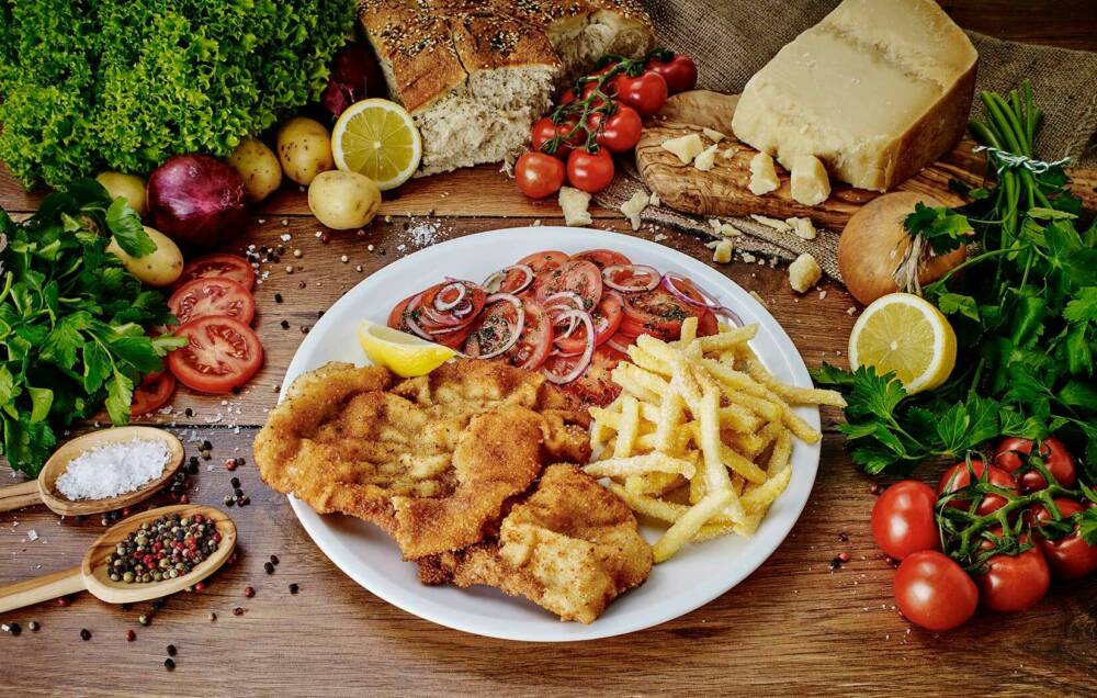 Schnitzel im Schweinske / ©Schweinske