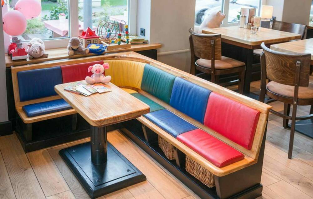 Auch für Kinder toll: In den Schweinske-Filialen in Hamburg gibt es Klassiker wie Schnitzel und Pommes / ©Schweinske