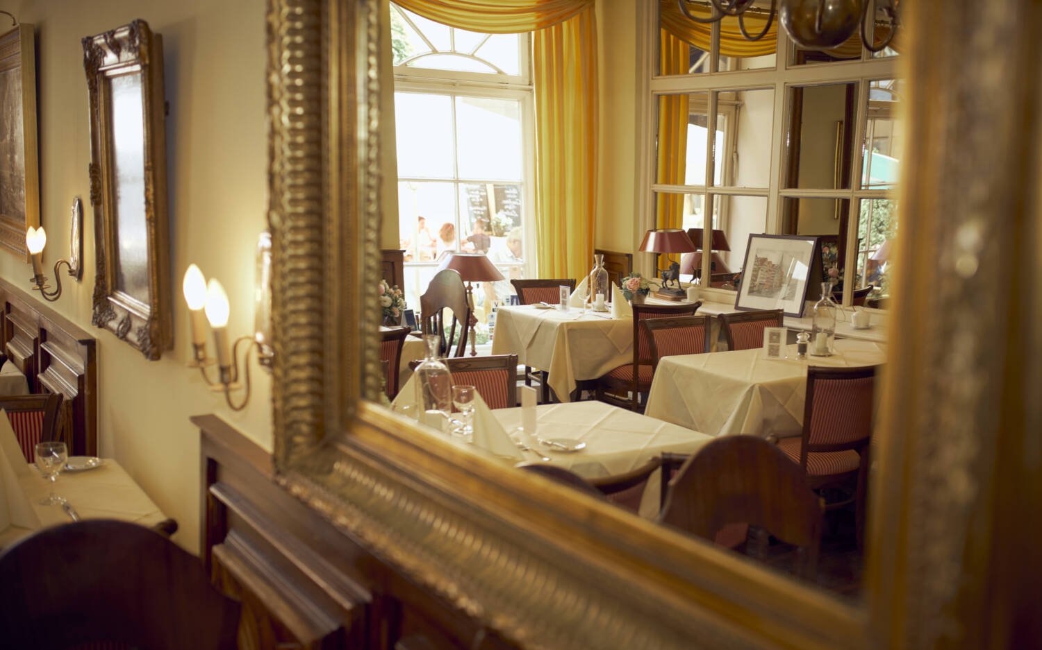 Geschichtsträchtiges Restaurant in der Hamburger Altstadt: das Deichgraf / ©Marc Sill