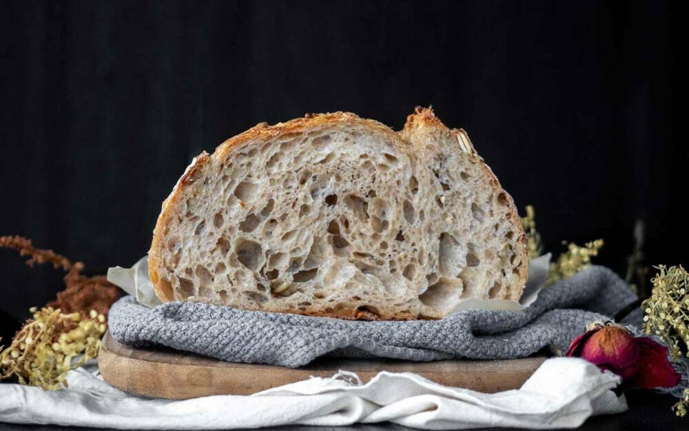 Gutes Weißbrot gehört beim Besuch im pan con tomate dazu / ©Unsplash/Vicky Ng