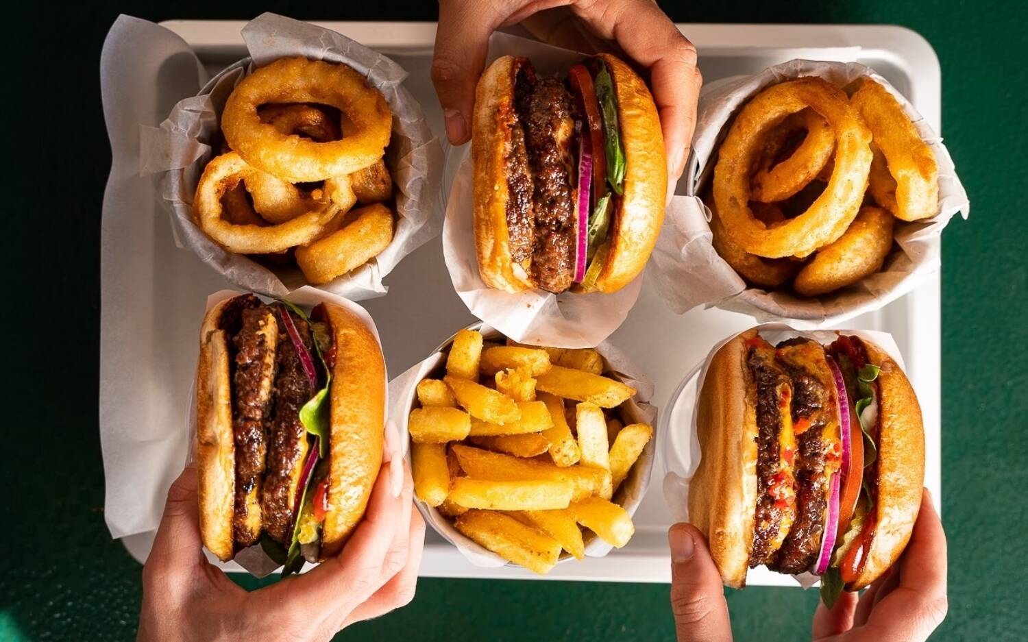 Laut „HOB’S Hut of Burger“ sind das die weltbesten Burger  / ©HOB'S Hut of Burger