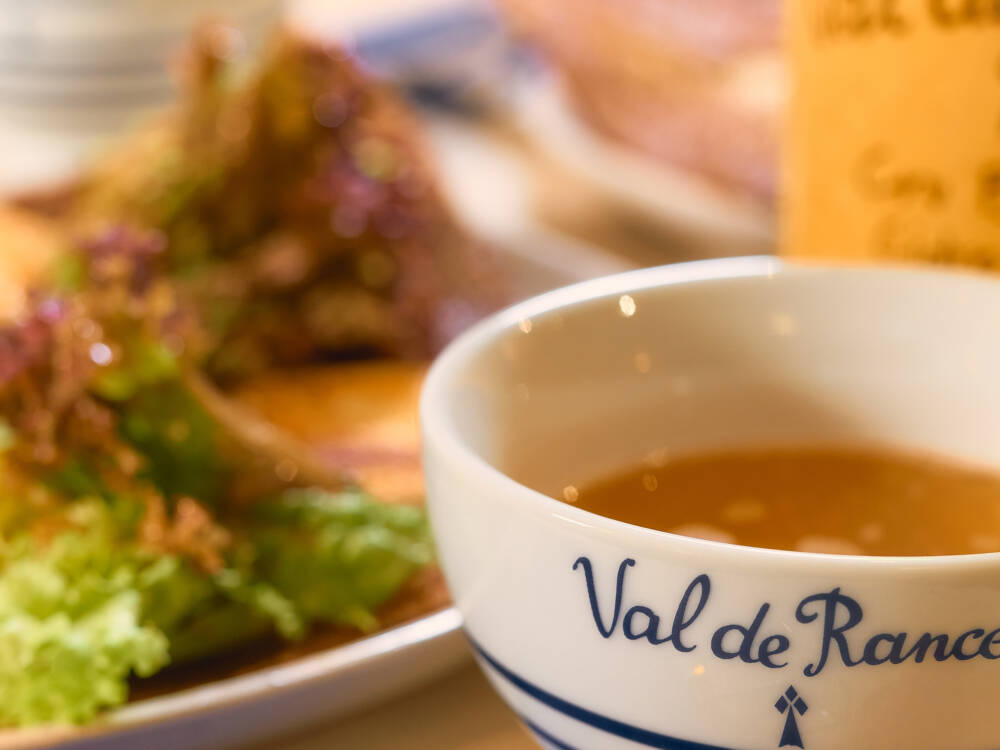 Das Ti Breizh in der Altstadt serviert französische Klassiker: Crêpes und Galettes wie aus der Bretagne / ©Marc Sill