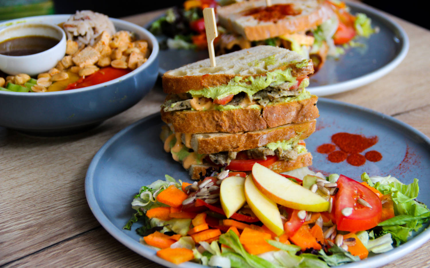 Gesunde, vegane Gerichte stehen auf der Speisekarte des Katzentempels / ©Katzentempel