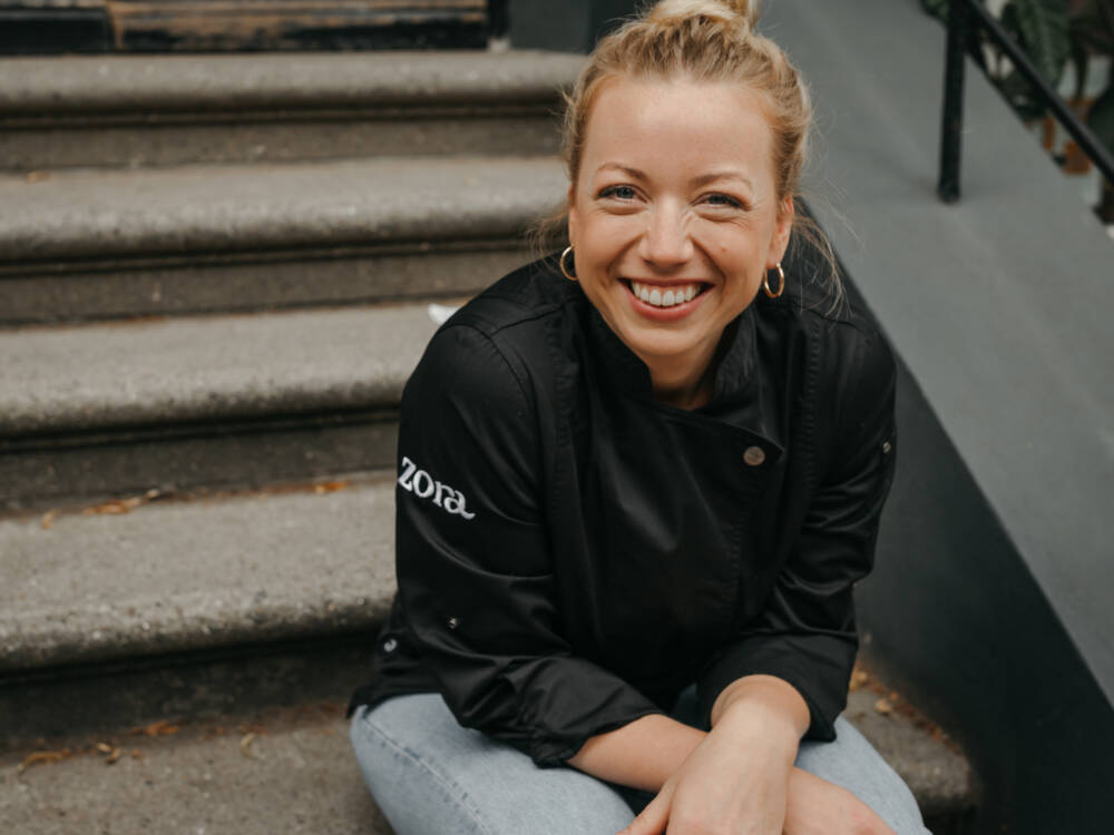 Eröffnet bald ihr zweites Restaurant in Hamburg: Köchin Zora Klipp / ©Juli Schneegans 