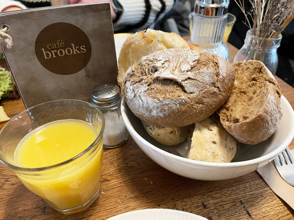 Frühstück à la carte im Café Brooks / ©Michael Hein