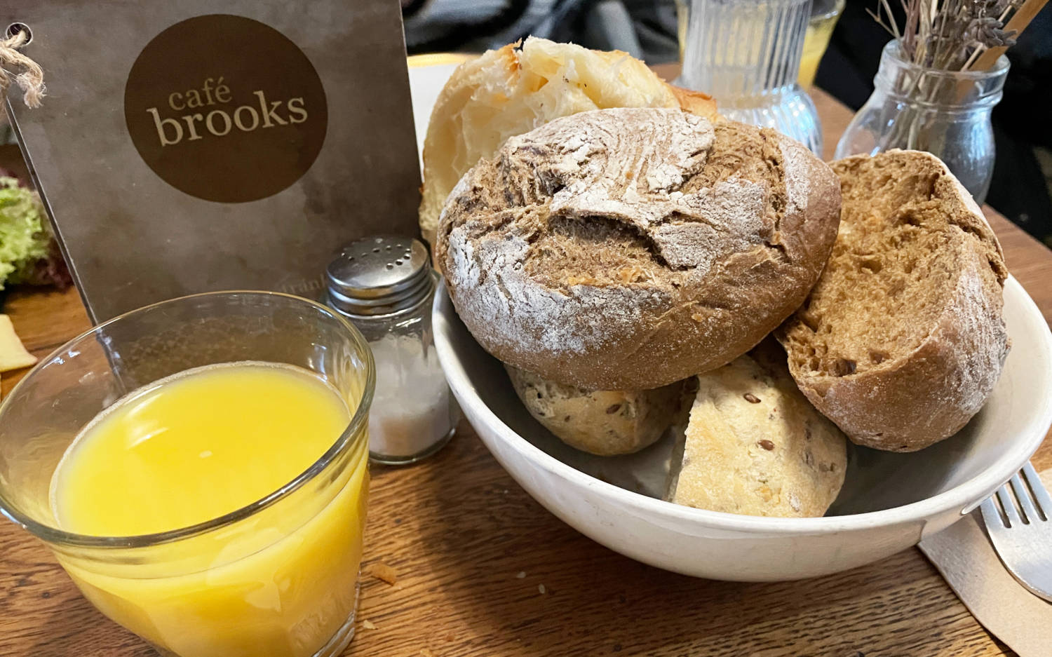 Frühstück à la carte im Café Brooks / ©Michael Hein