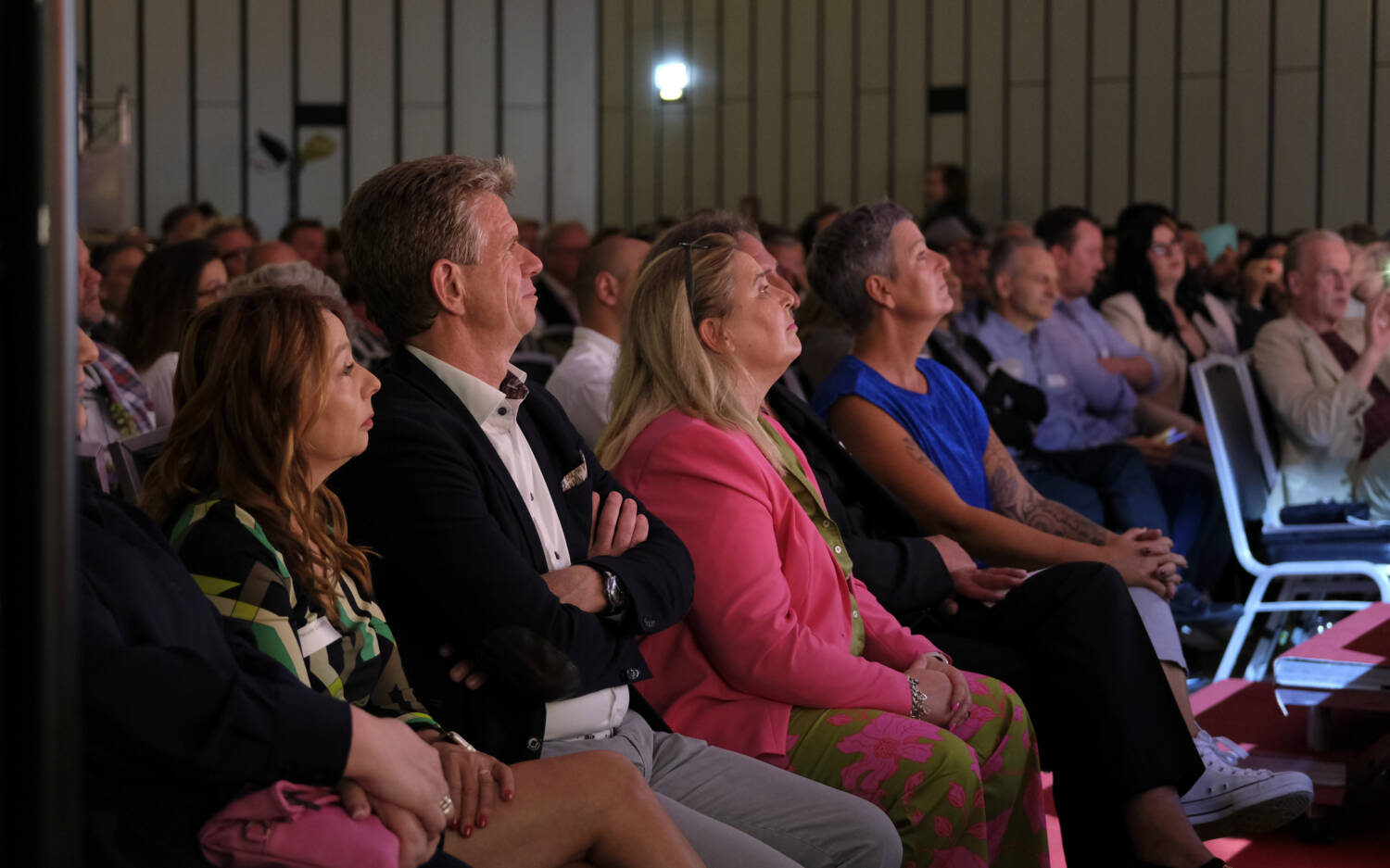 Nicole Goepfert, Mathias Forkel, Tanya Kumst und Ilo Lütje konnten die Verleihung der Genuss-Michel ebenfalls aus der ersten Reihe beobachten / ©Johanna Sprave