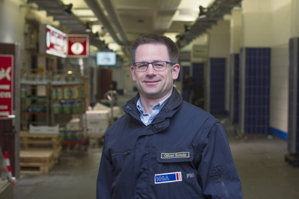 Oliver Schulz sorgt dafür, dass der Fischmarkt mit Fisch versorgt wird / ©Johanna Zobel