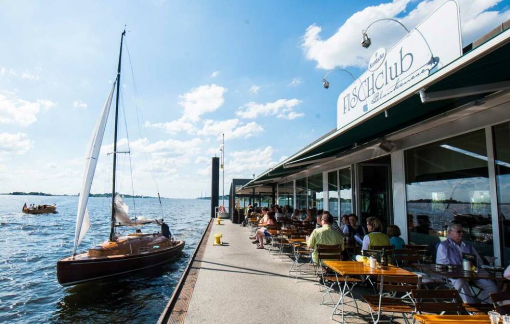 Mit Blick auf die Elbe speisen im Fischclub Blankenese / ©Fischclub
