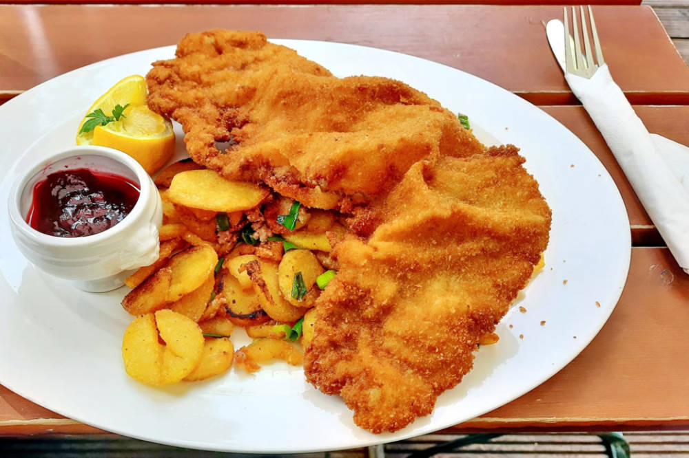 Seit 1978 ist das Vienna Bistrot beliebt für Gastfreundschaft und gute Schnitzel / ©Unsplash