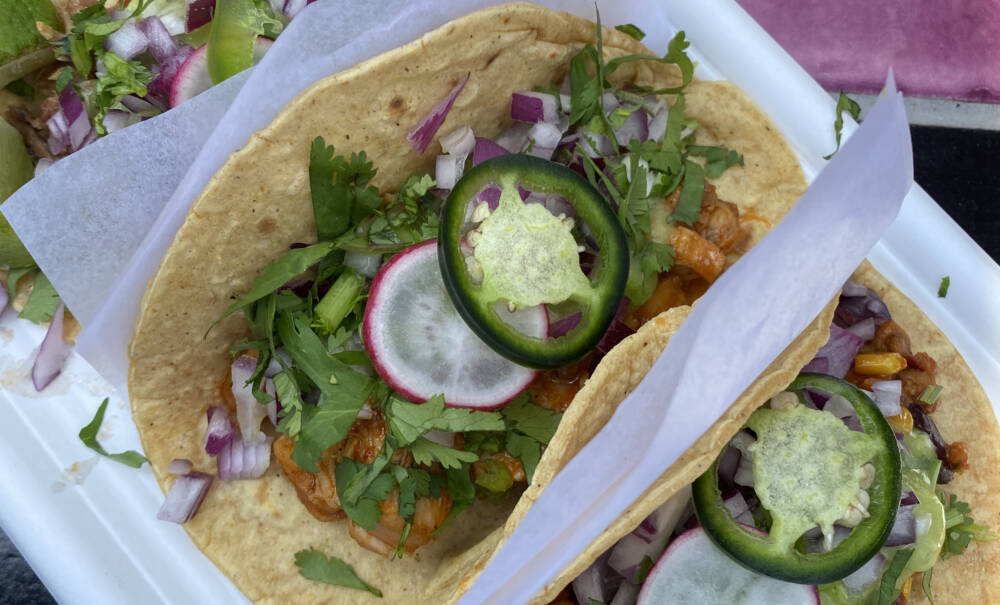 Wer Tacos bei El Casita an der Feldstraße isst, macht seinen Teller garantiert leer / ©Kim Duong