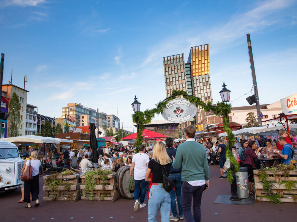 Beim Winzerfest stellen sechs Winzer ihre Weine vor / ©Marius Roeer