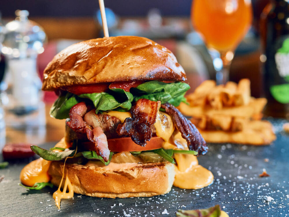 Burgerkreationen im Markt Koenig auf St. Pauli / ©Marc Sill