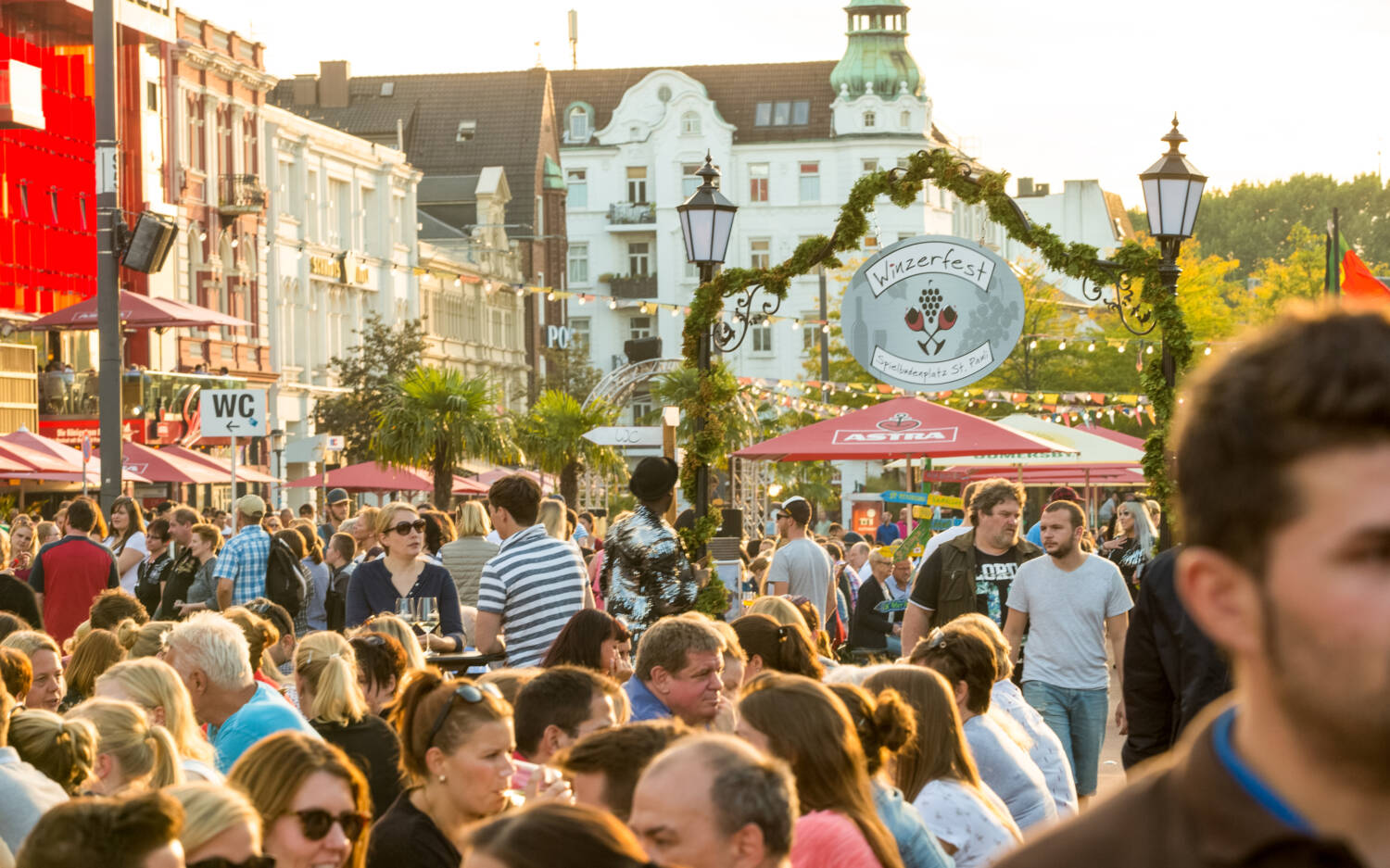 Das Winzerfest lockt viele Weinliebhaber / ©Marius Roeer