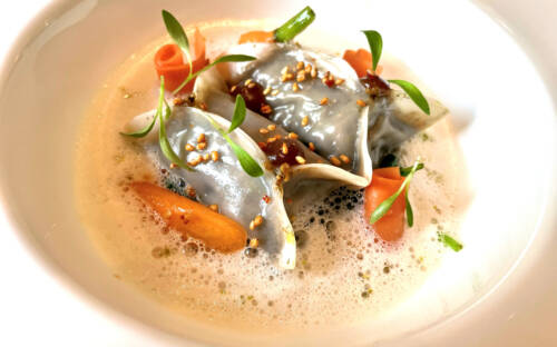 Die Mandu-Teigtaschen im neu eröffneten Atlantic begeistern im Veggie-Menü / ©Peter Wagner/foodbild