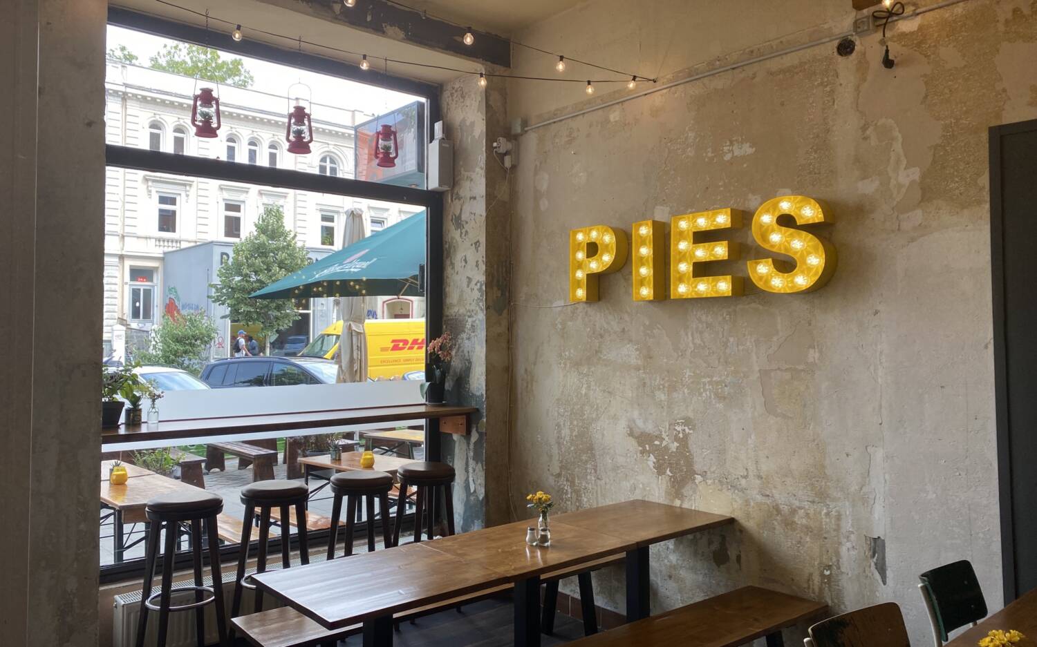 Im lässigen Ambiente gibt’s britische Pasteten: Cheeky Pies Pantry  / ©Karina Engelking