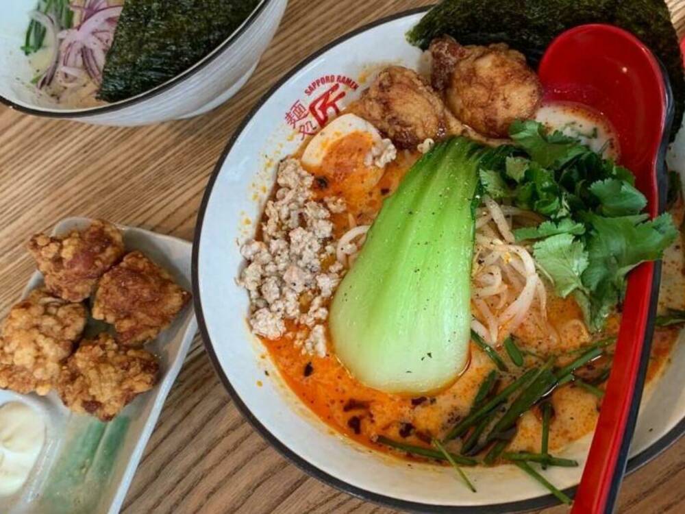 In der Takumi Ramen-Station in der Schanze gibt es leckere japanische Nudelsuppen / ©Marina Höfker