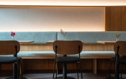 Klar, minimalistisch, stylish: Chloé Merz legt in der Collab Bar Wert auf Design / ©Chloé Merz/Collab Bar