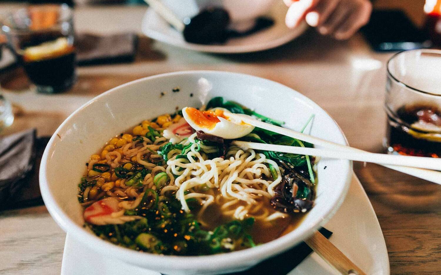 Sushi, Ramen und Bowls: Das Supa Panda Ramen ist der neue Asia-Geheimtipp in Barmbek / ©Unsplash/Volkan Kaçmaz