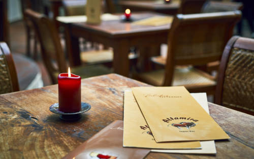 Das Café Altamira mit Wintergarten ist eine zuverlässige Adresse für jeden Anlass / ©Marc Sill