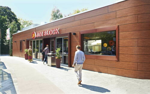Das Jim Block in Othmarschen befindet sich zentral am Busbahnhof  / ©Jim Block