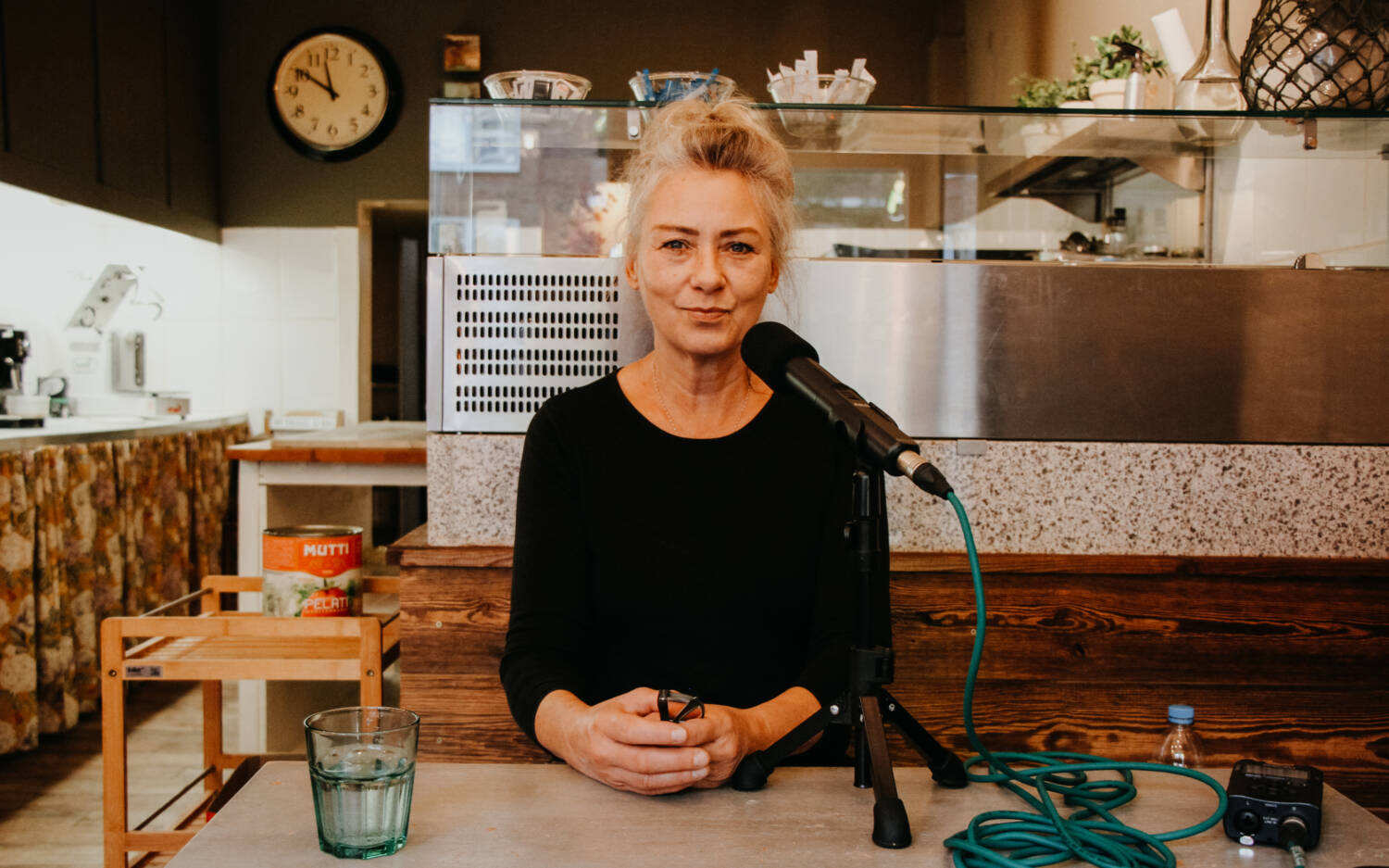 Die Pizzabäckerin Nicole Harms: „Der Teig ist wie ein Baby“ / ©Johanna Zobel