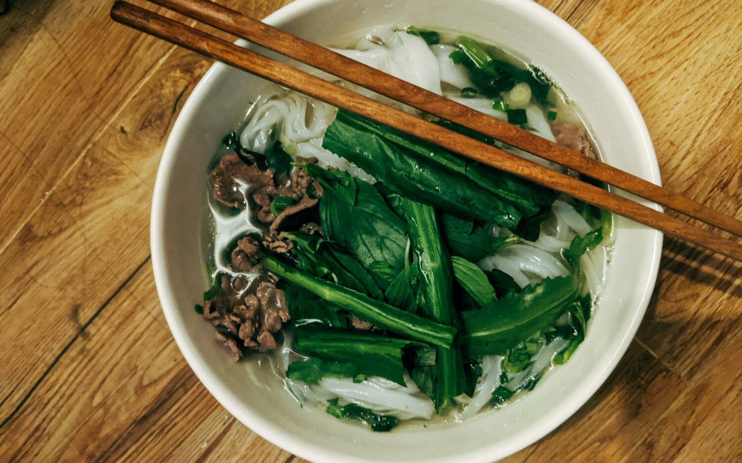 Die Reisnudelsuppe Pho gehört zu den Klassikern der vietnamesischen Küche  / ©Unsplash