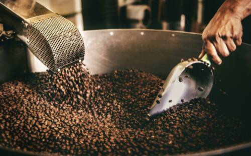 Ein perfekter Ort für authentische Kaffeespezialitäten / © Unsplash / Tim Mossh