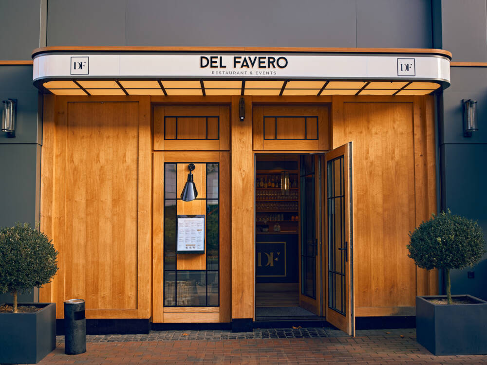 Eingangsbereich des Del Favero in Poppenbüttel / ©Marc Sill