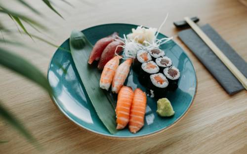 Im Gong wartet ein üppiges Sushi-All-you-can-eat-Buffet / ©Unsplash/Marta Filipczyk