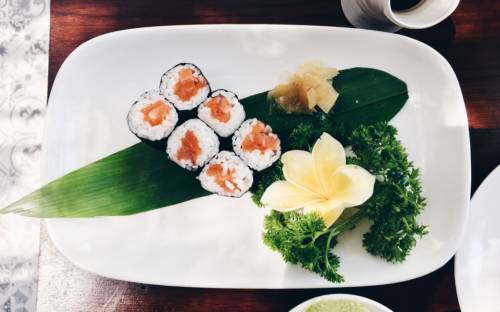 Im Tokio Sushi Eimsbüttel gibt es Maki und mehr / ©Unsplash/Betty Subrizi