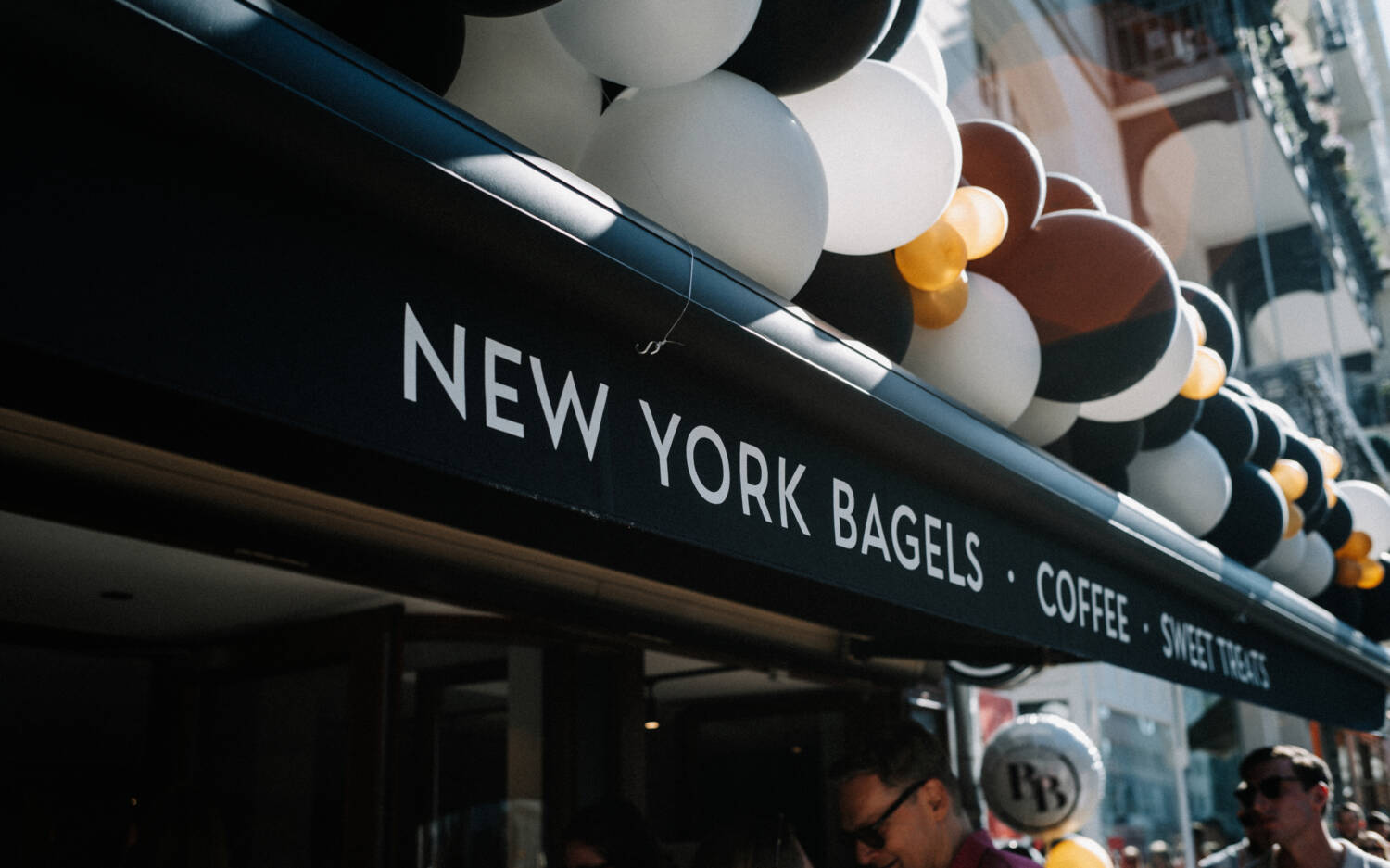 Außenansicht der New York Bagel Bar am Eppendorfer Baum / ©Leonie Hinrichs