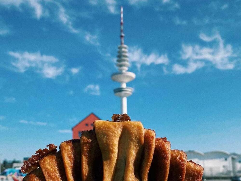 Franzbrötchen gehören zu Hamburg wie die Elphi, die Elbe und der Fernsehturm / ©Instagram/franznfrienz