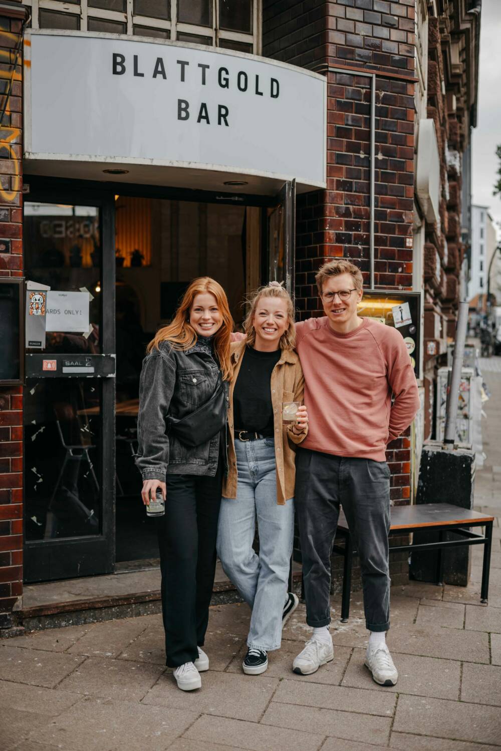 Ronja, Zora und Oliver Klipp freuen sich, dass sie ihren Restaurantbetrieb starten können / ©Juli Schneegans