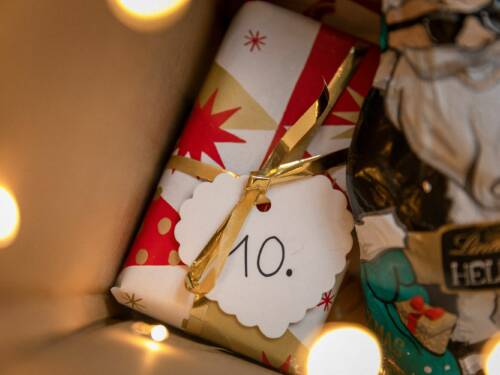 24 Türchen für Genussverliebte: Der Genuss-Guide Adventskalender 2023 / ©Unsplash/Bianca Ackermann