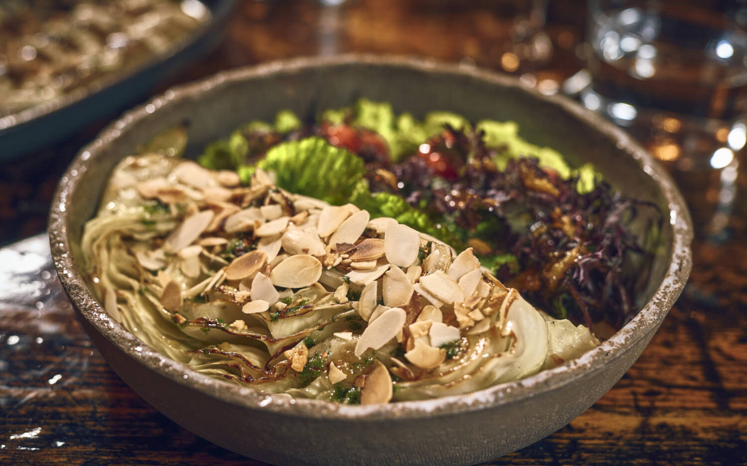 Gemüselastige Bowls, inspiriert von diversen Länderküchen / ©Marc Sill