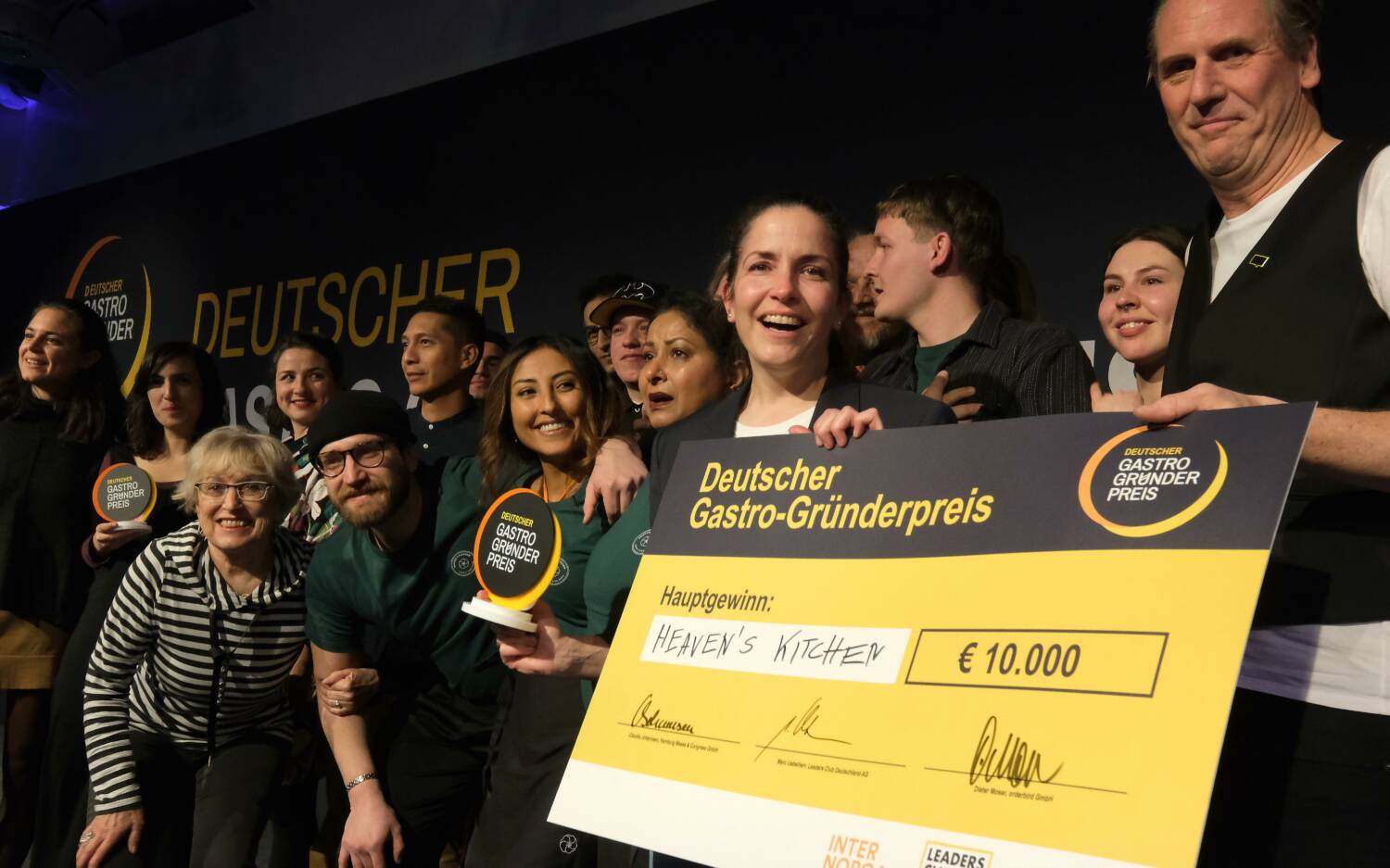 Die Gewinnerin des Gastro-Gründerpreises 2023 durfte sich über 10.000 Euro Prteisgeld freuen / ©Hamburg Messe und Congress